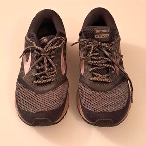 Brooks Revel Running Shoes, 9